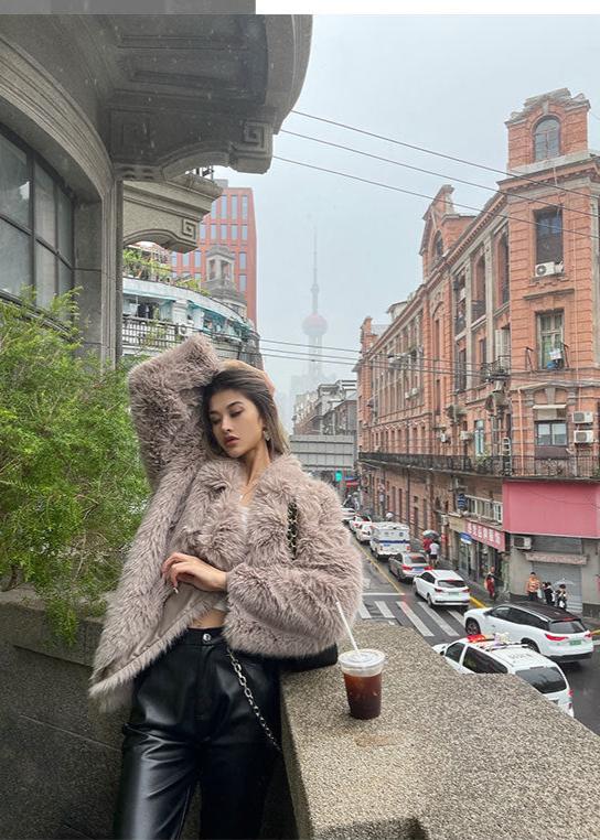 Luxefox Takım Yaka Kürk Mont