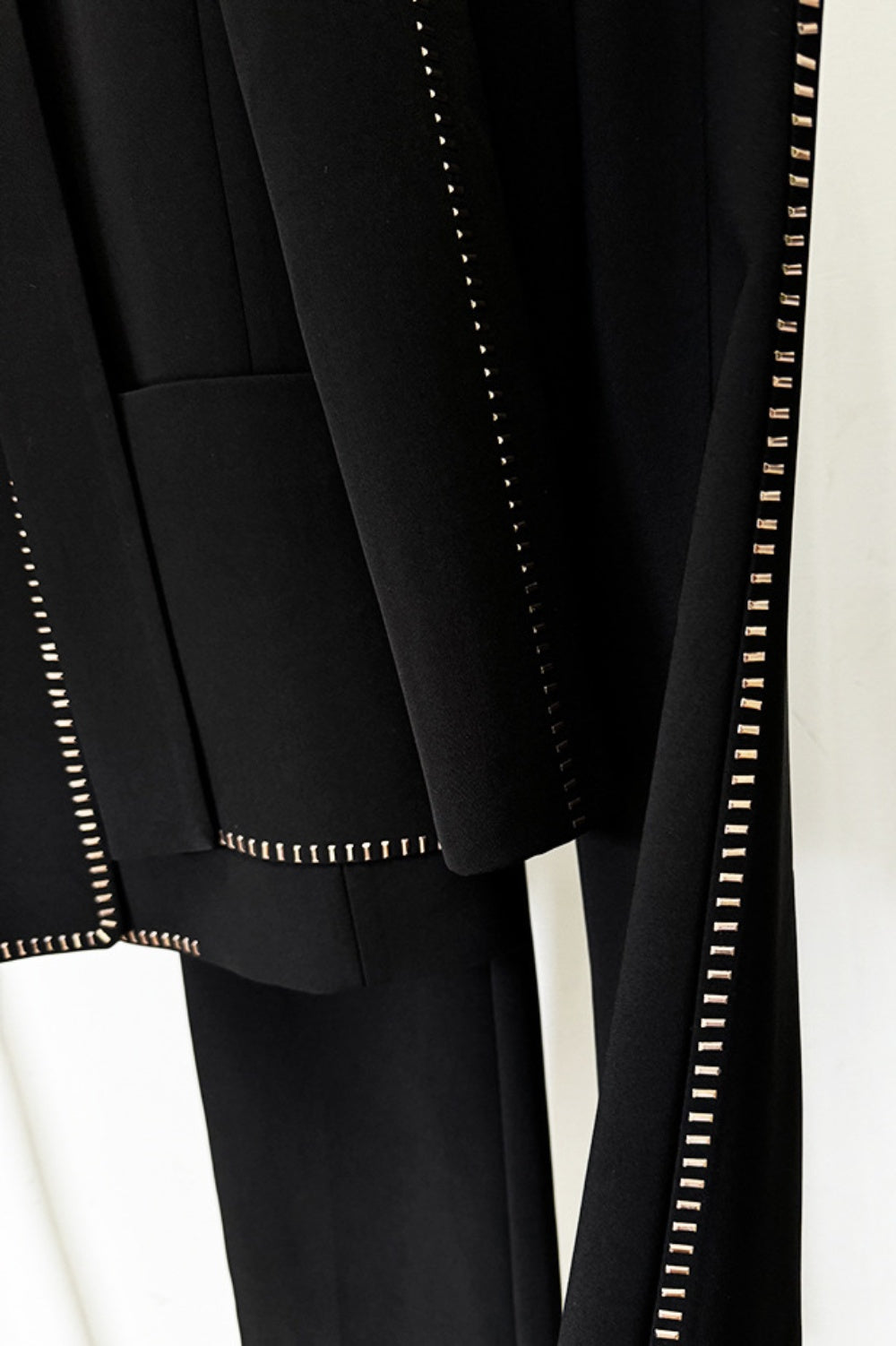 Ophelia Eşarp Detaylı Blazer Takım