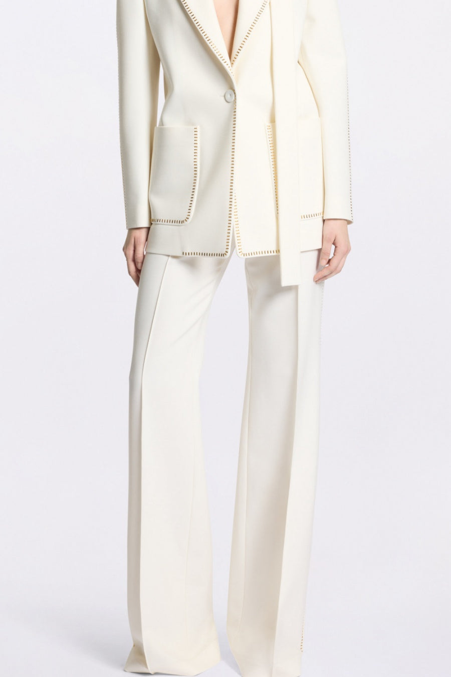 Ophelia Eşarp Detaylı Blazer Takım
