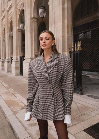 Balıksırtı Blazer Mini Elbise – Zamansız Power Dressing