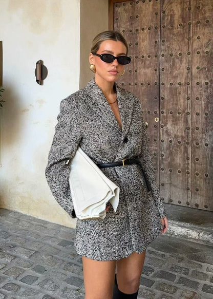 Tüvit Kuşaklı Blazer Ceket