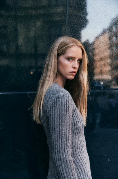 Rhea Elbise